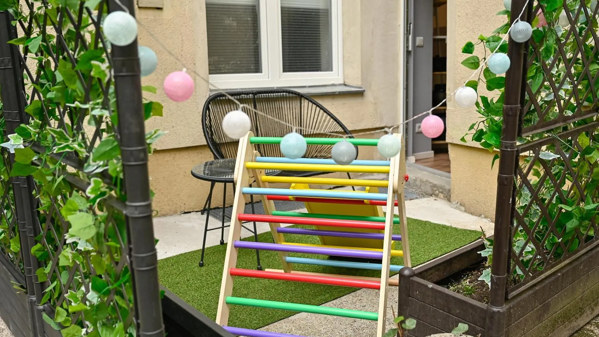 Cozy Retro Chic With Patio And Self Check-In Lejlighed Berlin Tyskland