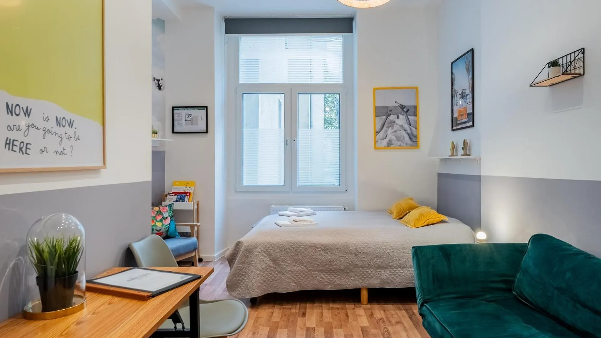 Cozy Retro Chic With Patio And Self Check-In Lejlighed Berlin
