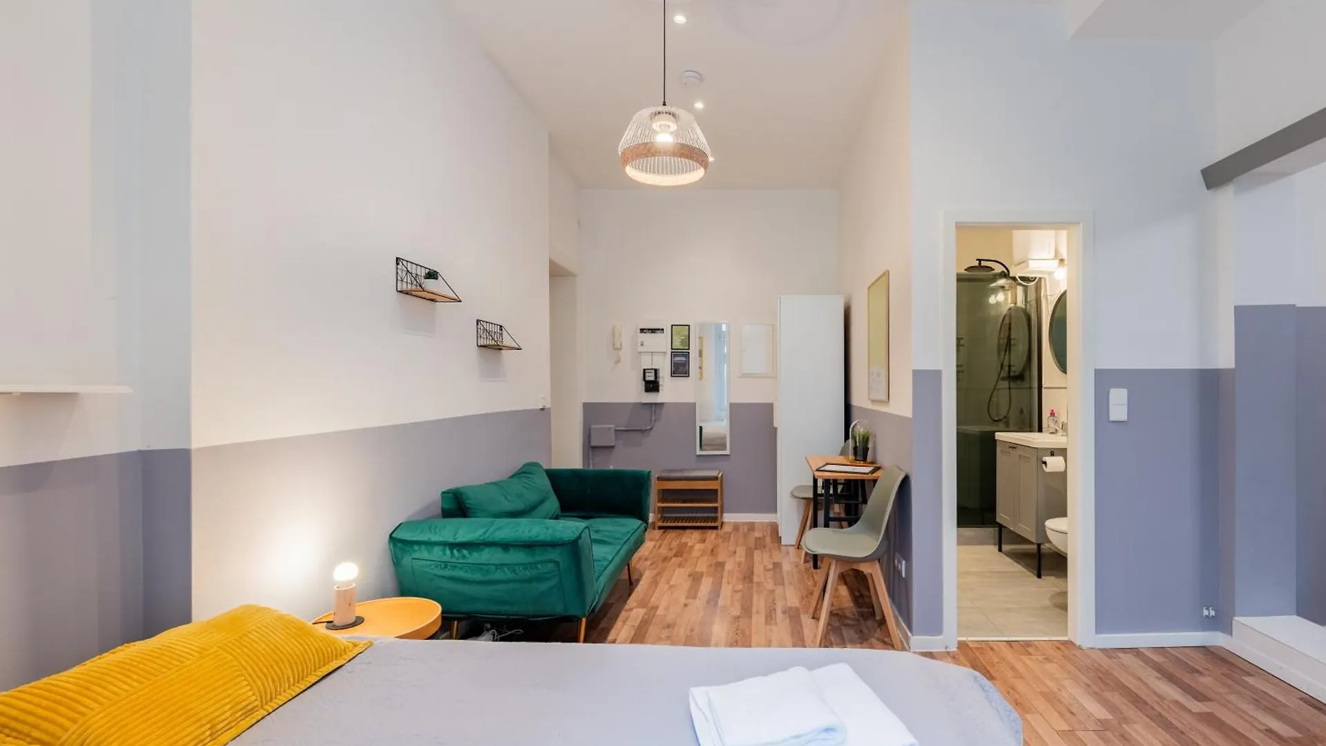 شقة Cozy Retro Chic With Patio And Self Check-In برلين